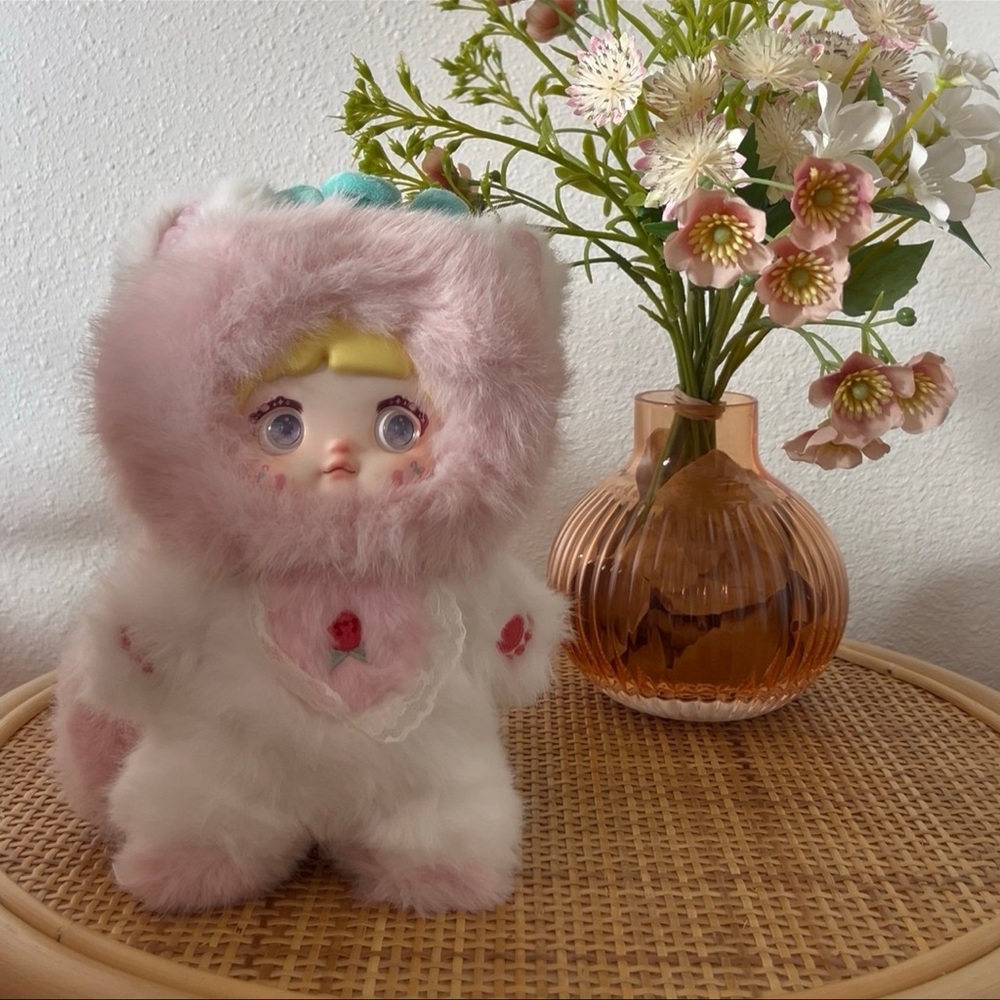 Nommi v3 interesting fruit - Strawberry